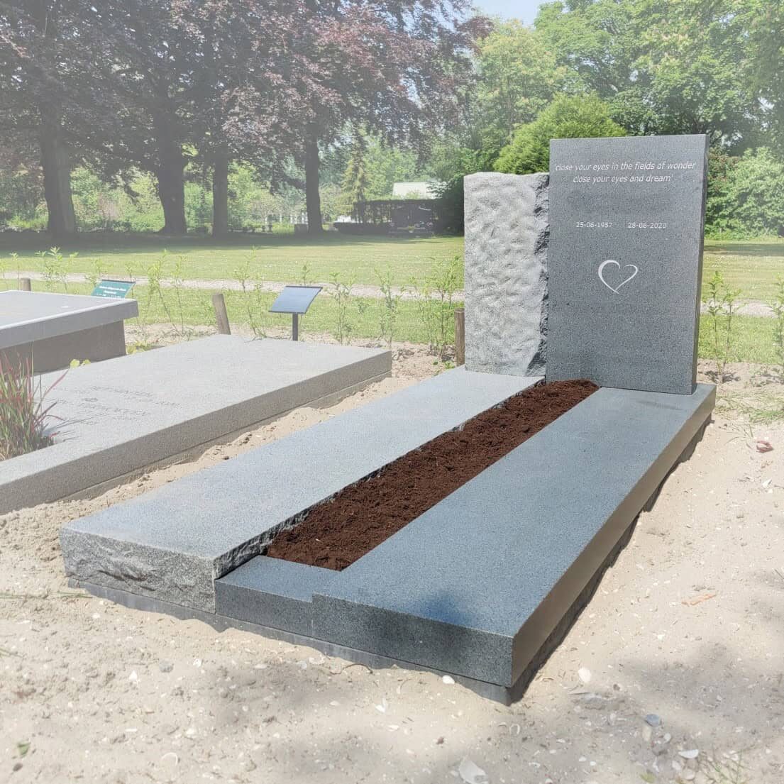 Modern en eigentijds monument